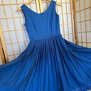 Beautiful classic vintage J Peterman dress